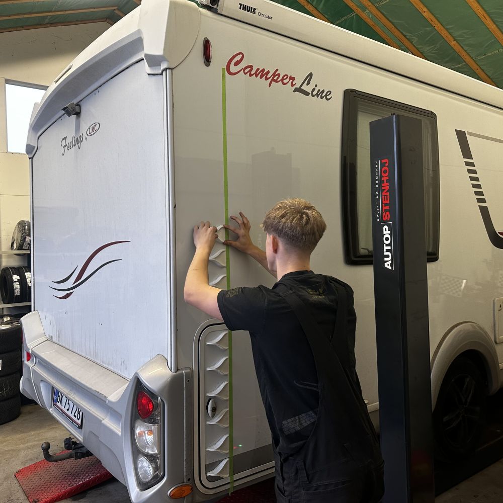 V Spoilers for motorhomes (Kit of 60 pcs.)