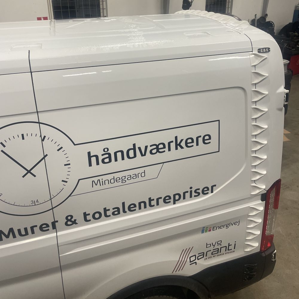 V Spoilers for high vans. (Kit of 50 pieces)